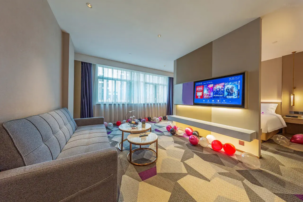 Lavande Hotel(Xiamen Airport Wuyuanwan Metro Station) 10/33
