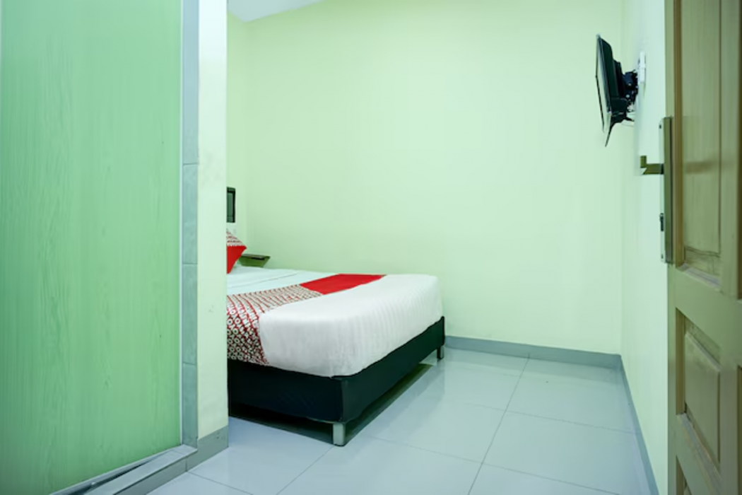 Room at Hotel O Parapat Near Dermaga Ajibata Formerly Pudan Residence 2, PARAPAT