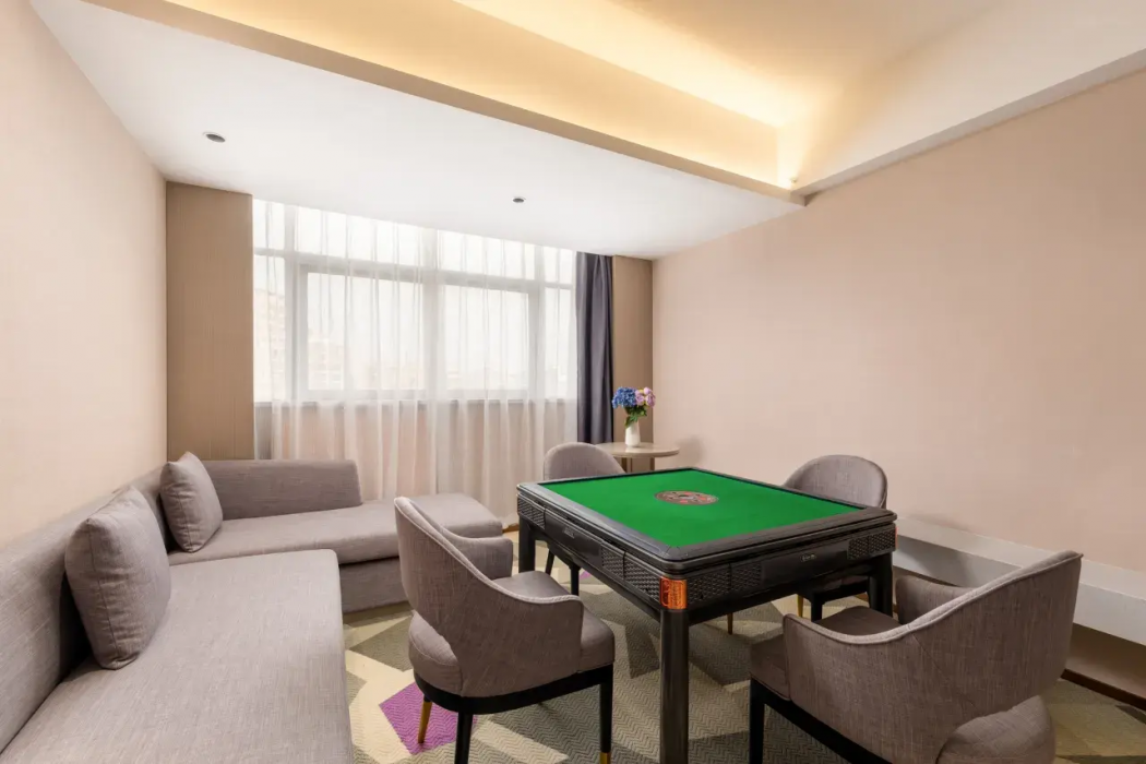 Lavande Hotel (Zhuhai Doumen Xinqing Science Park Branch) 32/58