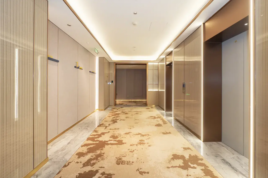 RENJOY Hotel Shanghai Huayi 16/18