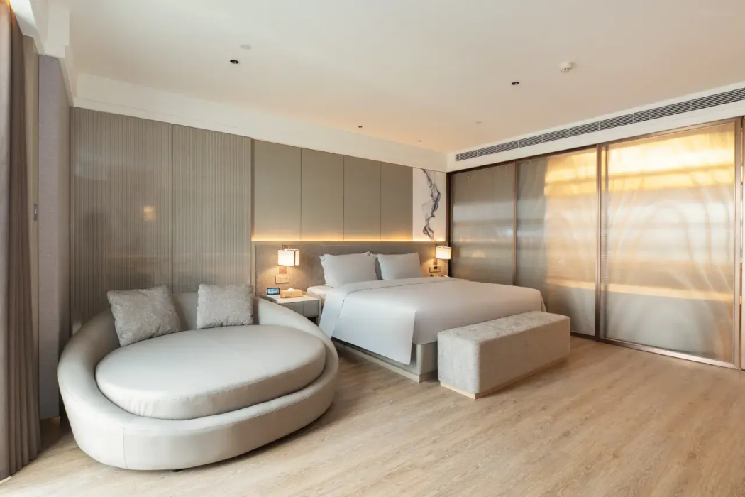 RENJOY Hotel Shanghai Huayi 12/18