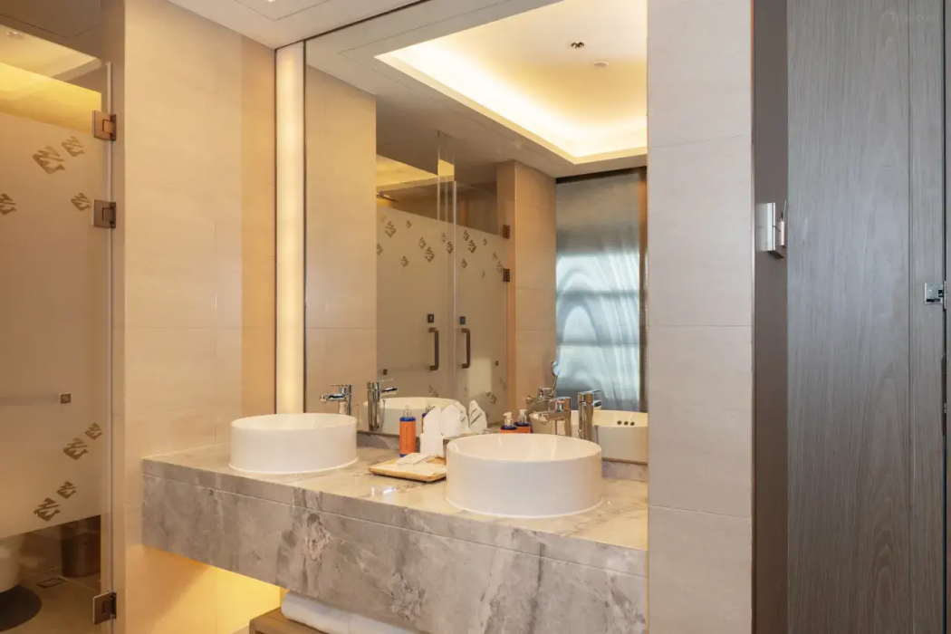 RENJOY Hotel Shanghai Huayi 10/18