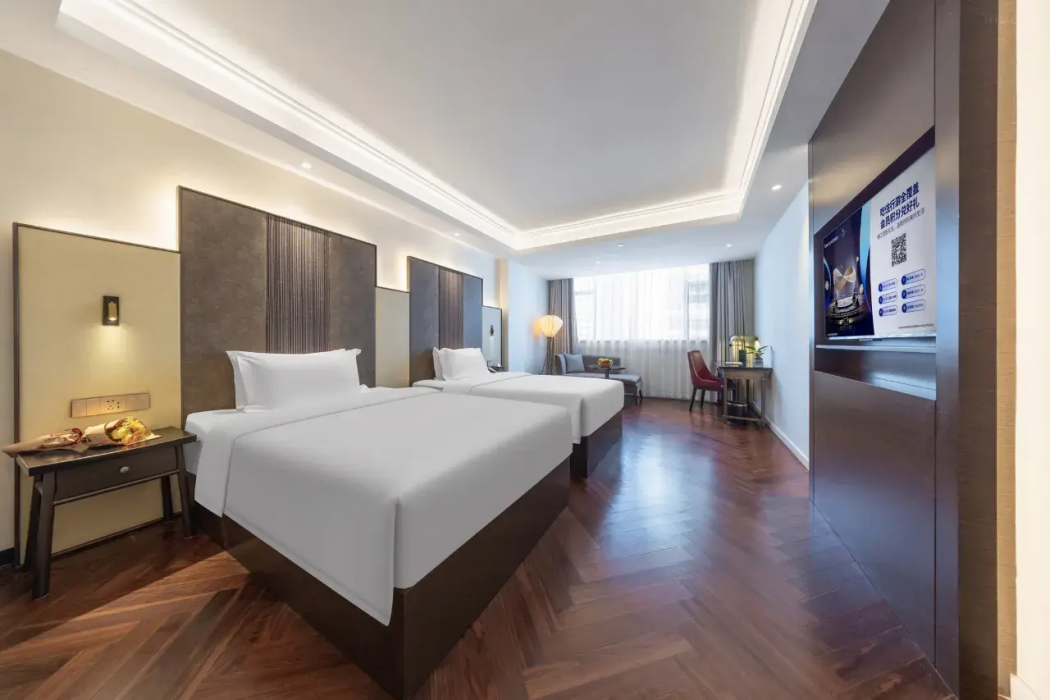 Jinjiang Metropolo Hotel (Zhuhai Gongbei Port International Convention and Exhibition Center) 10/16