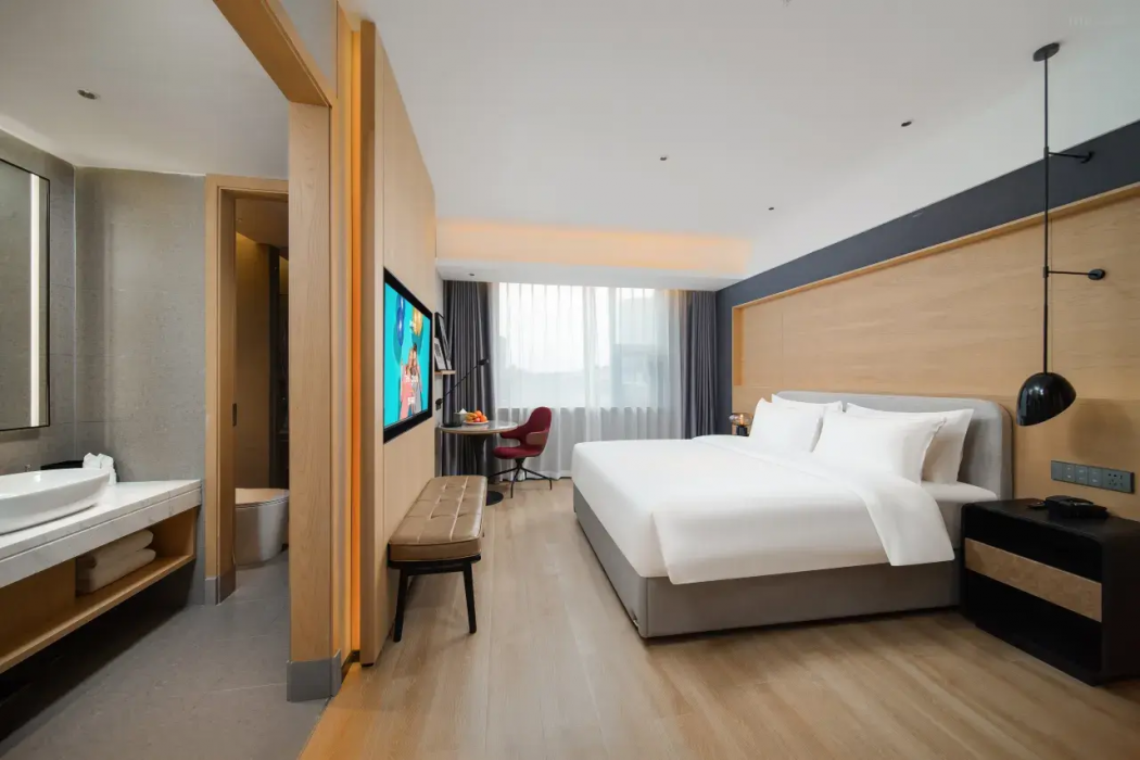Park Inn Hotel (Chengdu Kuanzhai Alley) 8/18