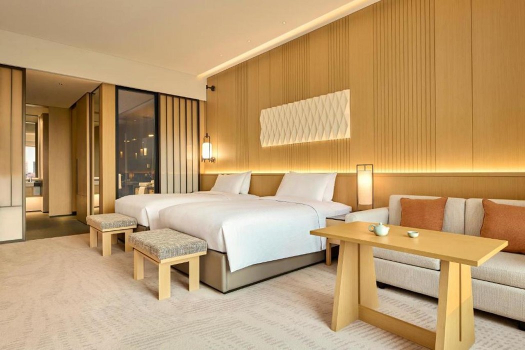 Secan Hotel Qingdao, Curio Collection by Hilton 14/37