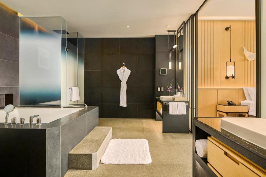 Secan Hotel Qingdao, Curio Collection by Hilton 7/37
