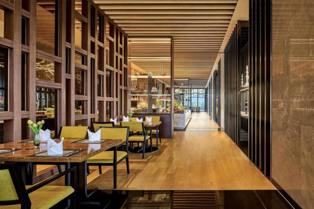 Secan Hotel Qingdao, Curio Collection by Hilton 16/37