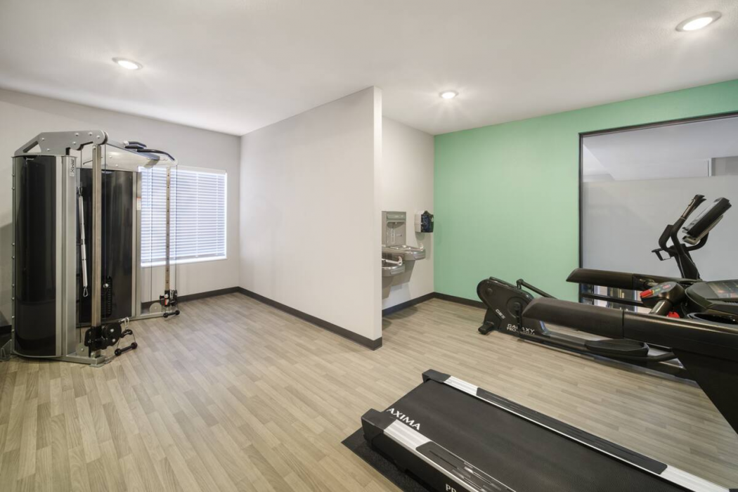 ECHO Suites Extended Stay by Wyndham Houston Pasadena Fwy Pl 38/59