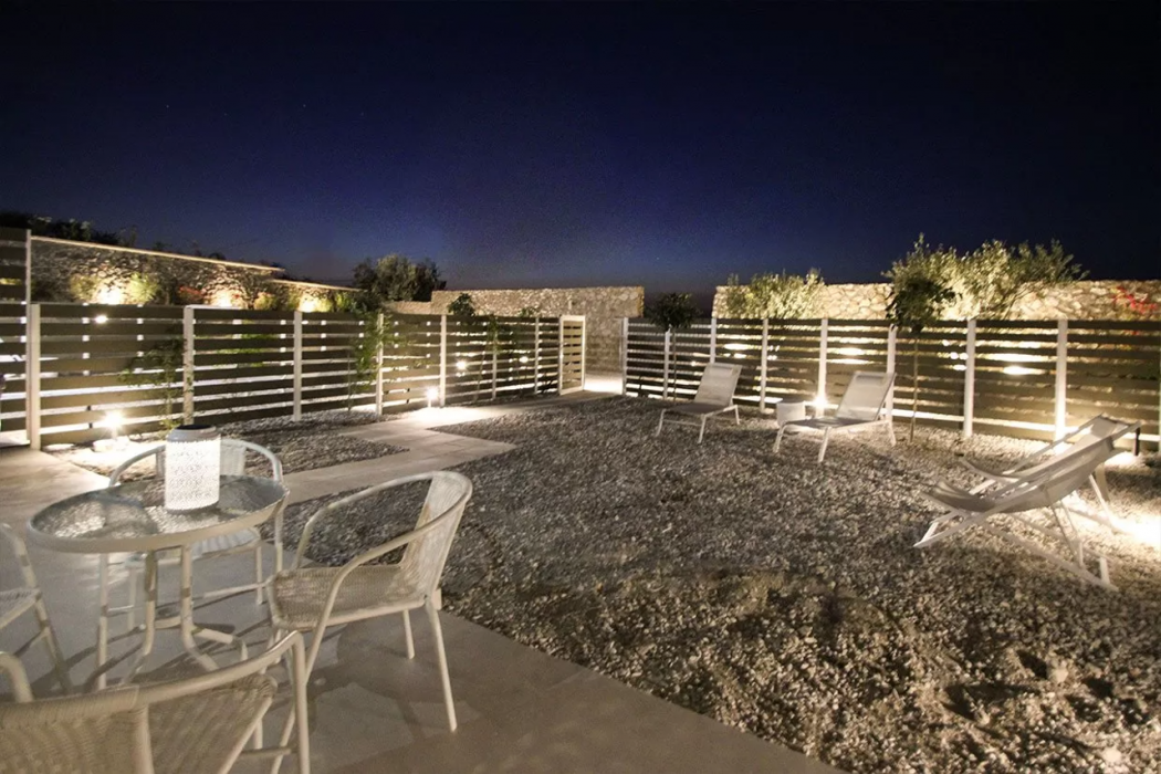 Airy Suites 12/13