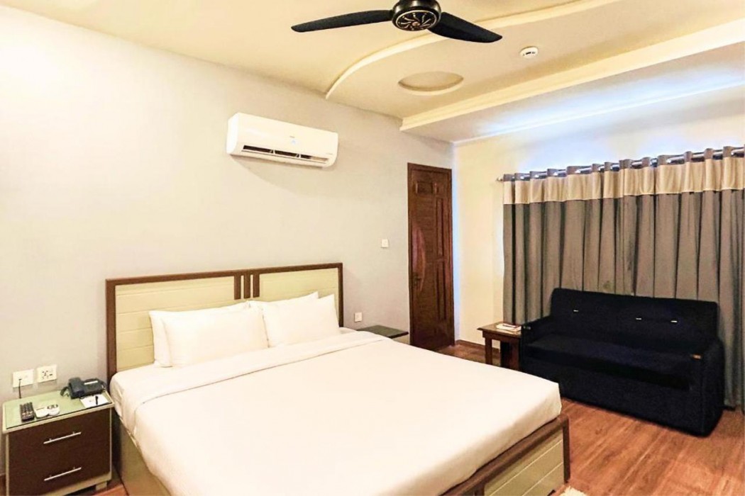 Hotel One University Sukkur 29/65