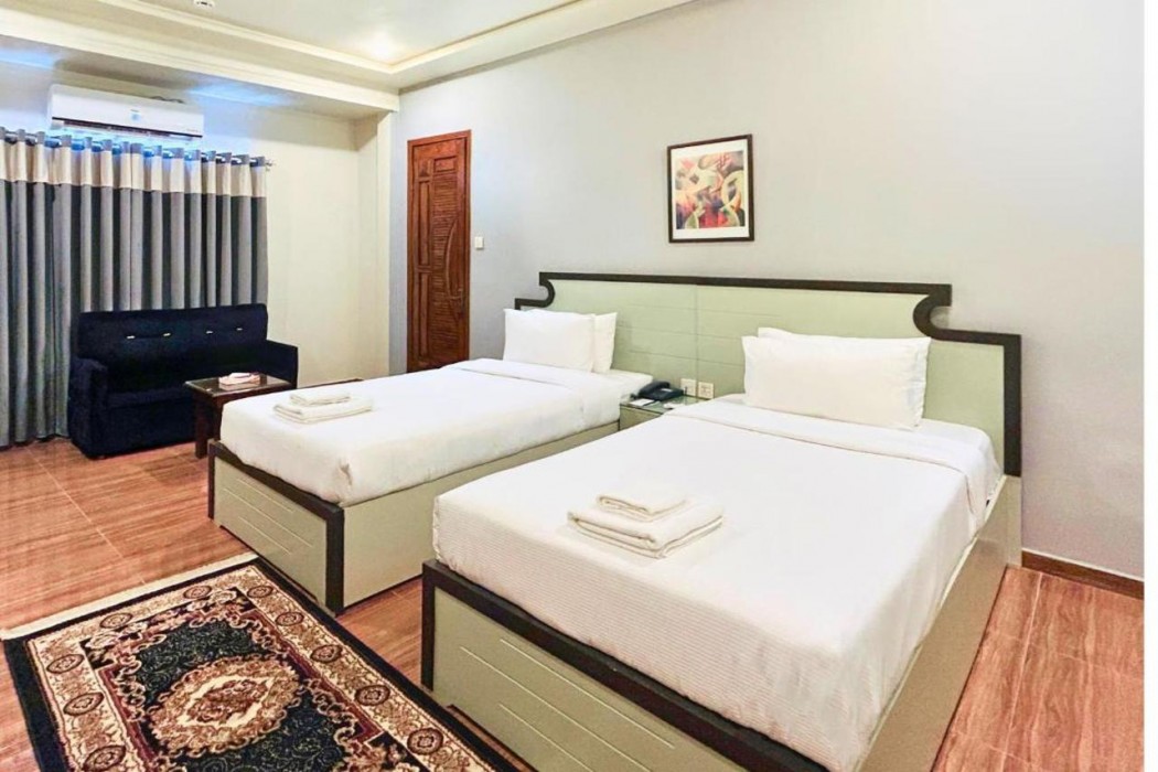 Hotel One University Sukkur 11/65