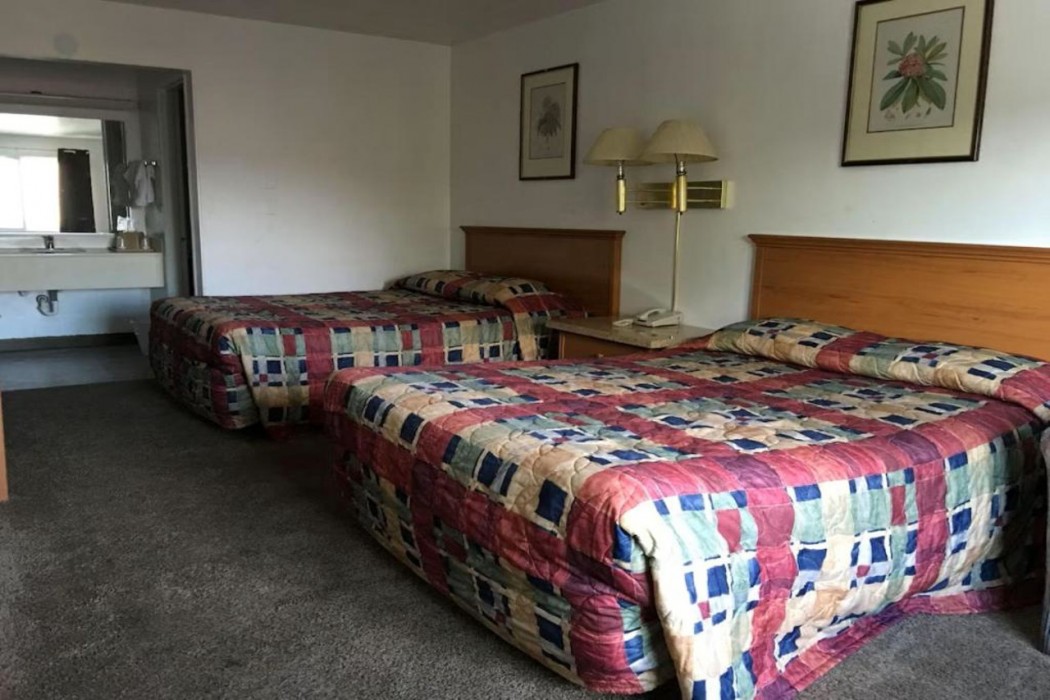 Beaverton Budget Inn by Capital O Portland 16/23