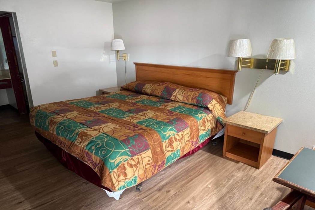 Beaverton Budget Inn by Capital O Portland 8/23