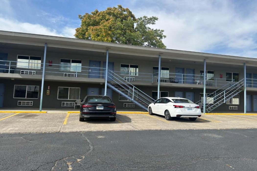 OYO Capri Motel By Belvilla Walla Walla US 12 secondary