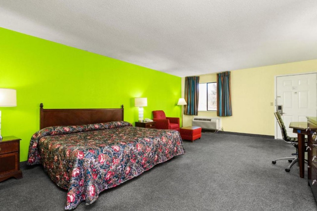 Budget Host Inn by Hotel O Portland near I-65 6/28