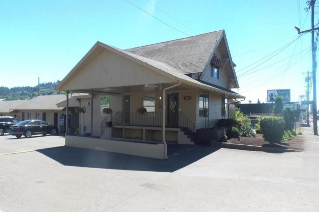 OYO Del Rancho Motel image