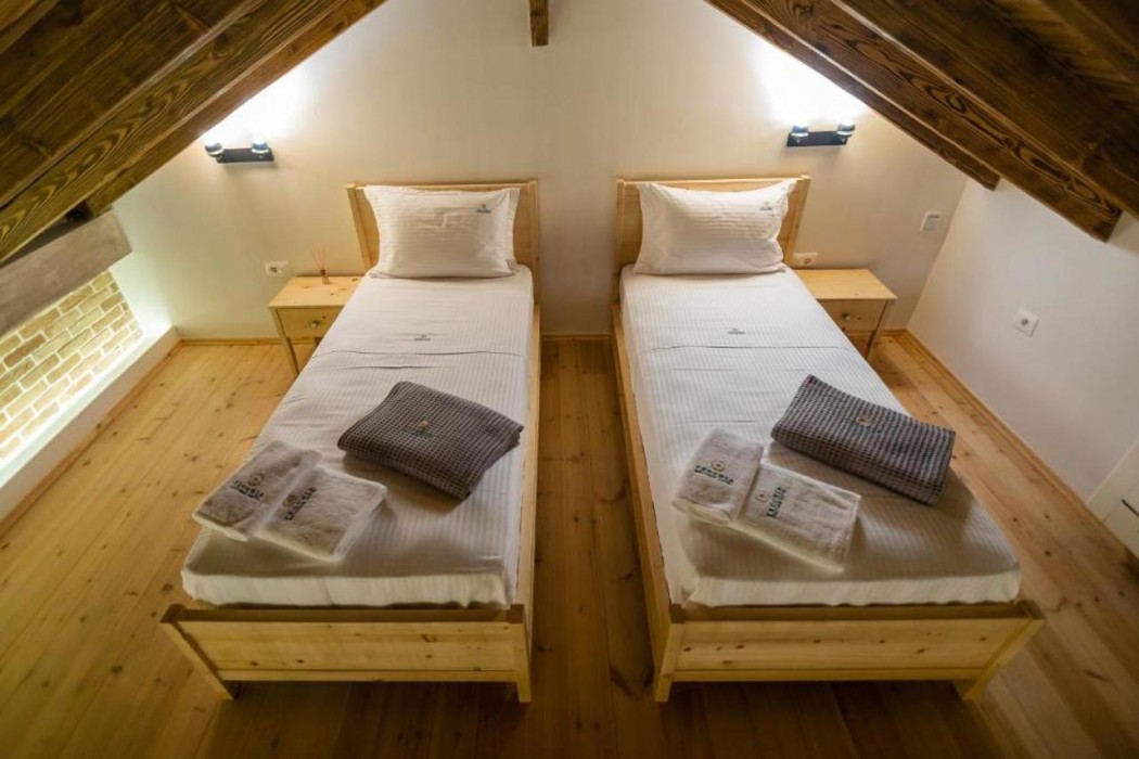 Vecchia Boutique Hotel 24/69