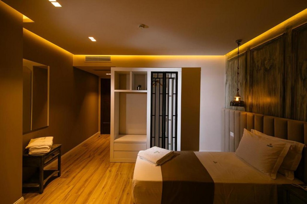 Vecchia Boutique Hotel 12/69