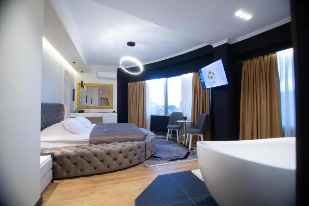 Room at Sky View Hotel & Restaurant, KORCE