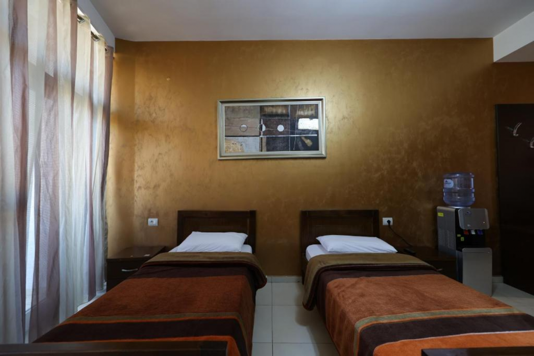 Hotel Gjuta 6/28