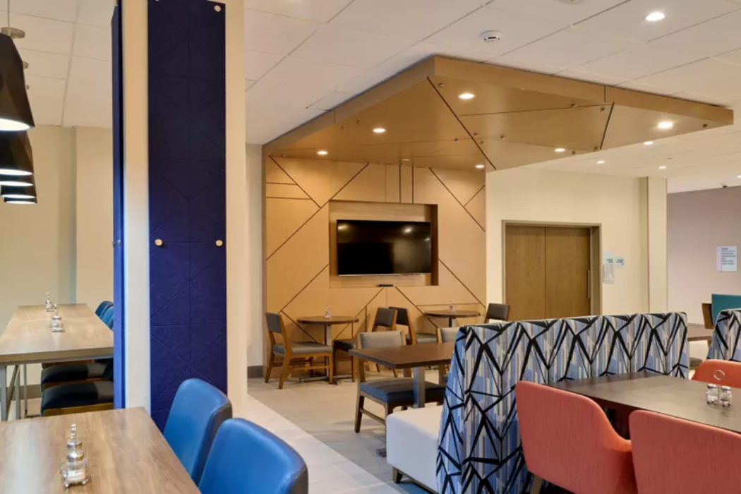 Holiday Inn Express & Suites DIAMOND 27/59