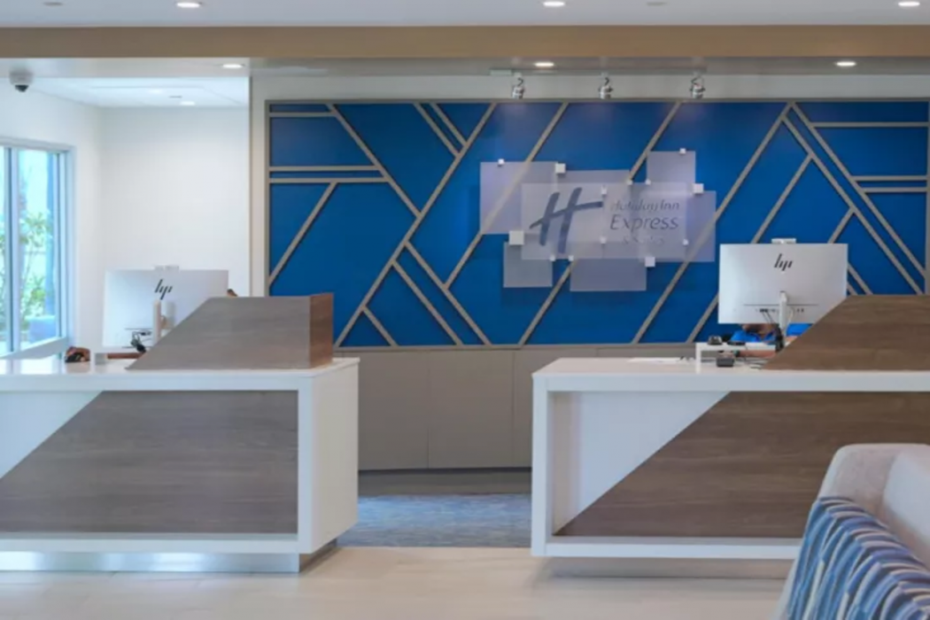 Holiday Inn Express & Suites DIAMOND 9/59