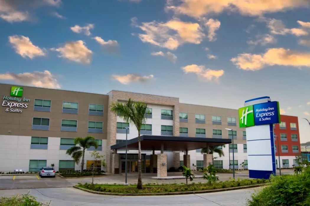 Holiday Inn Express & Suites DIAMOND 2/59