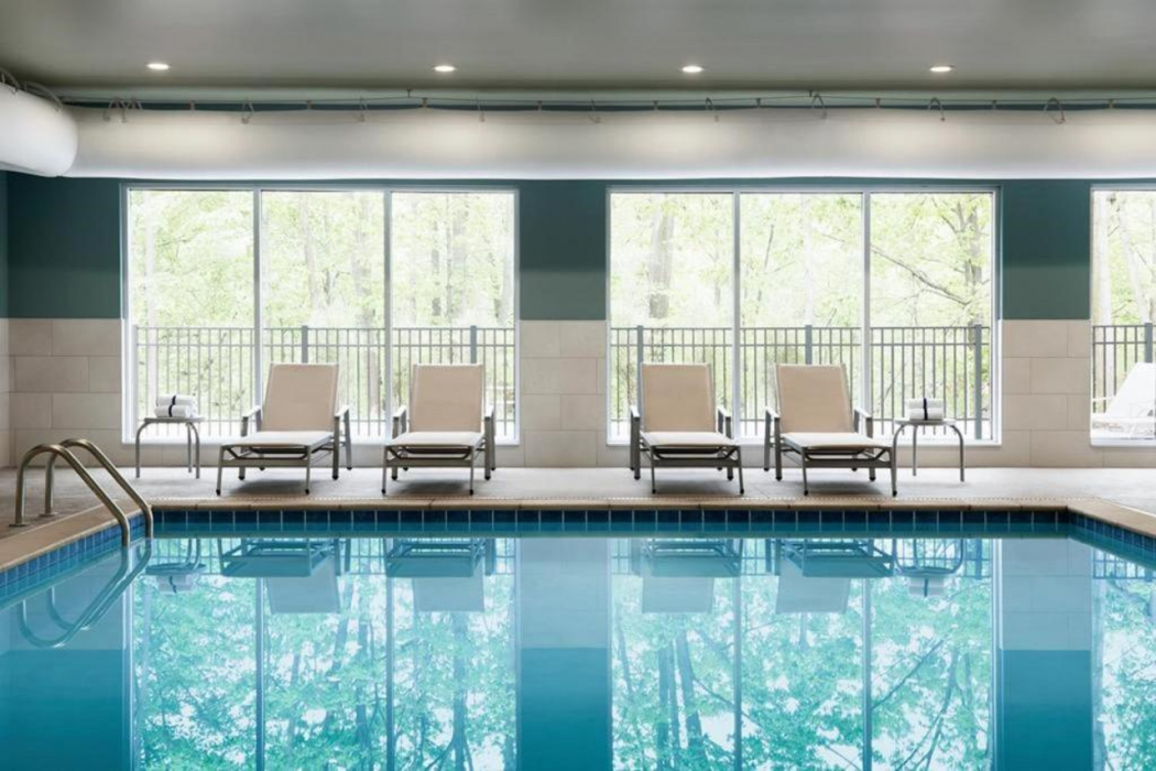 Holiday Inn Express & Suites FRISCO NORTH - PROSPER 33/52