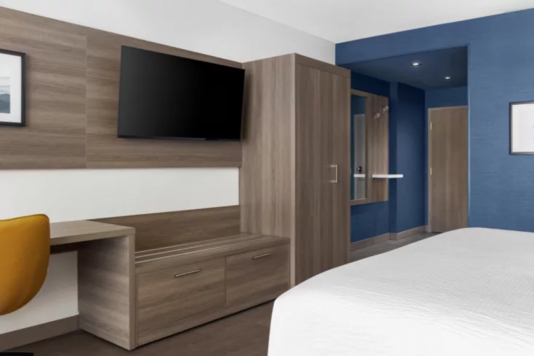 Holiday Inn Express MONTREAL AIRPORT - ST-LAURENT 12/62