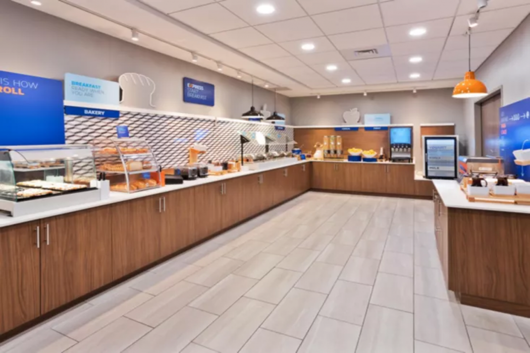 Holiday Inn Express COLUMBUS NORTHEAST 28/54