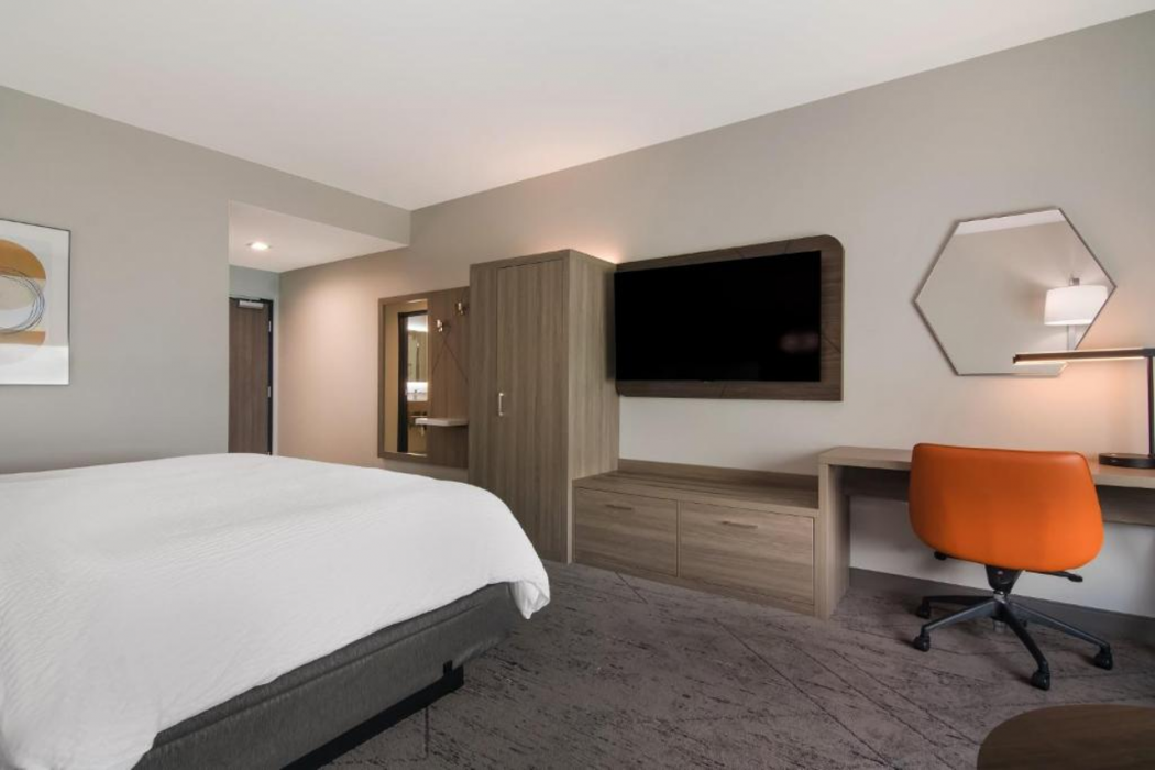 Holiday Inn Express & Suites Springdale - Fayetteville Area 16/58