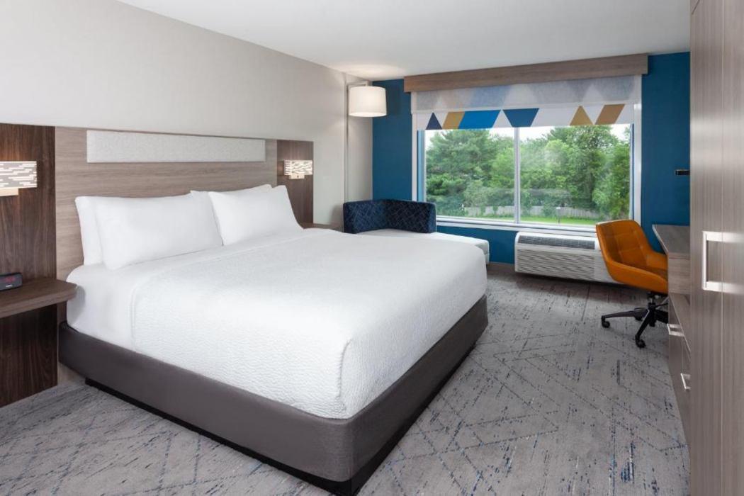 Holiday Inn Express & Suites Reedsburg - Dells Area 23/64