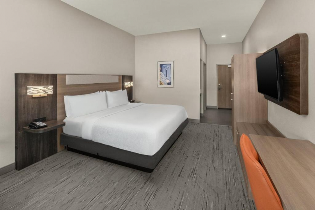 Holiday Inn Express HATTIESBURG WEST – UNIV AREA 18/56