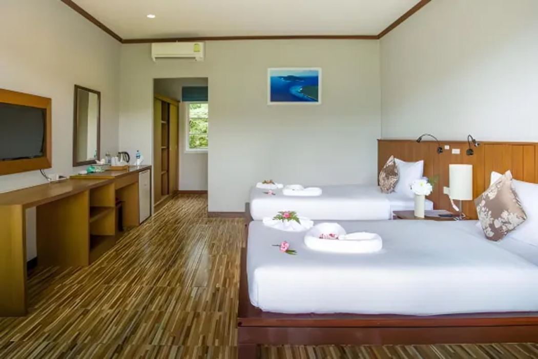 The La Valle’e Resort 12/36