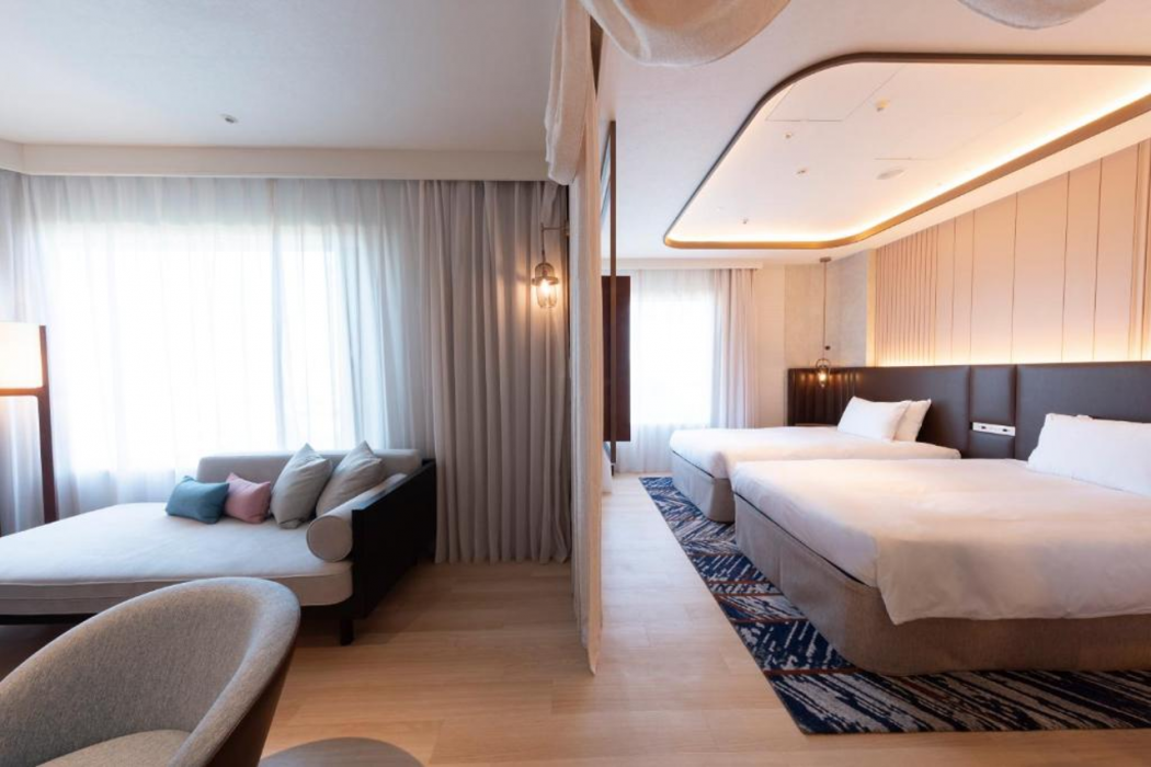 Hotel Springs Makuhari Premier 24/66
