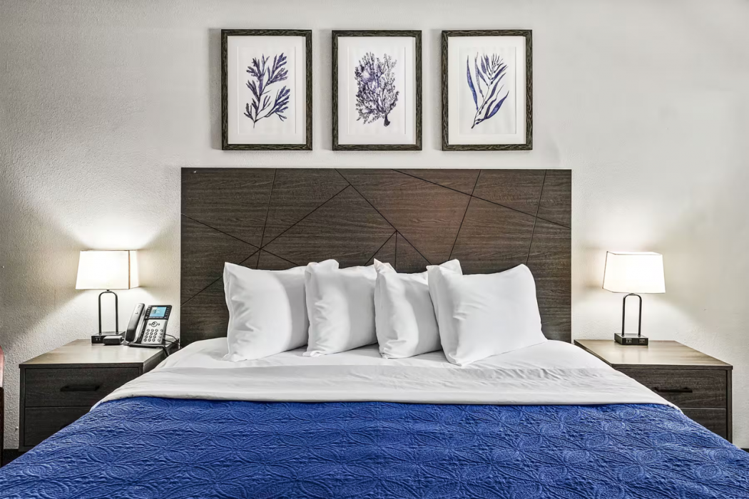 Baymont by Wyndham Ocala Suites 16/60
