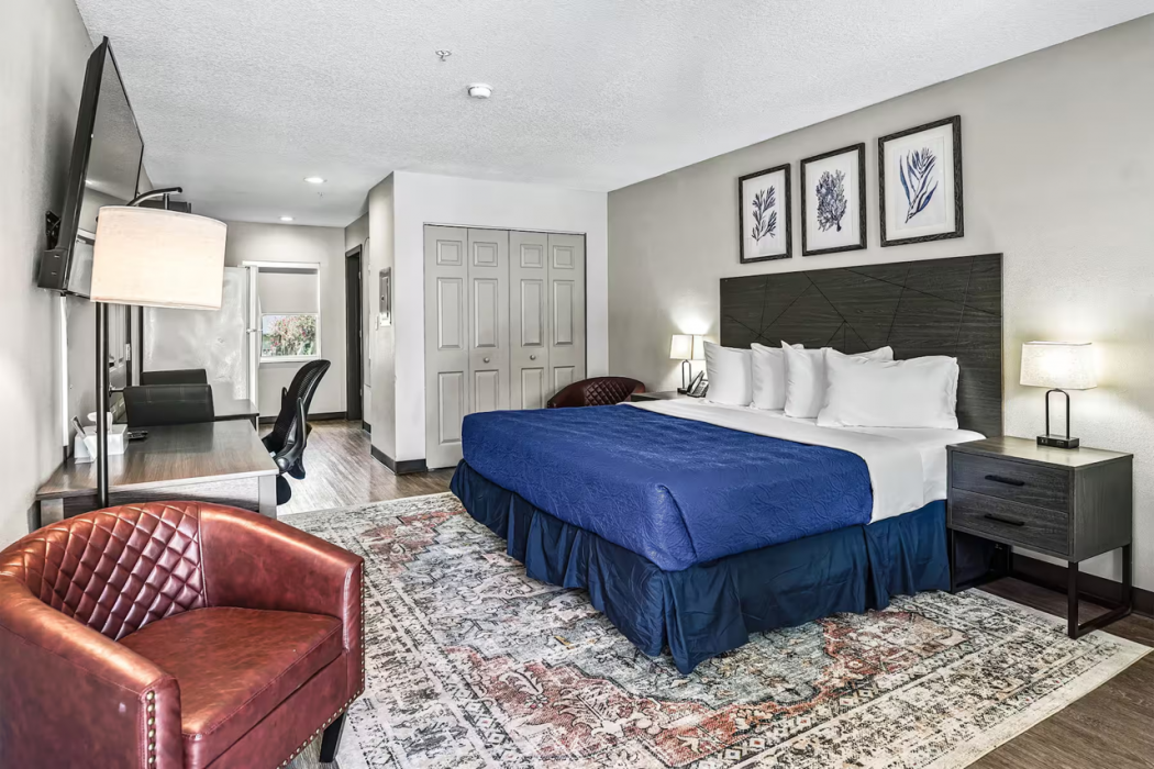 Baymont by Wyndham Ocala Suites 18/60
