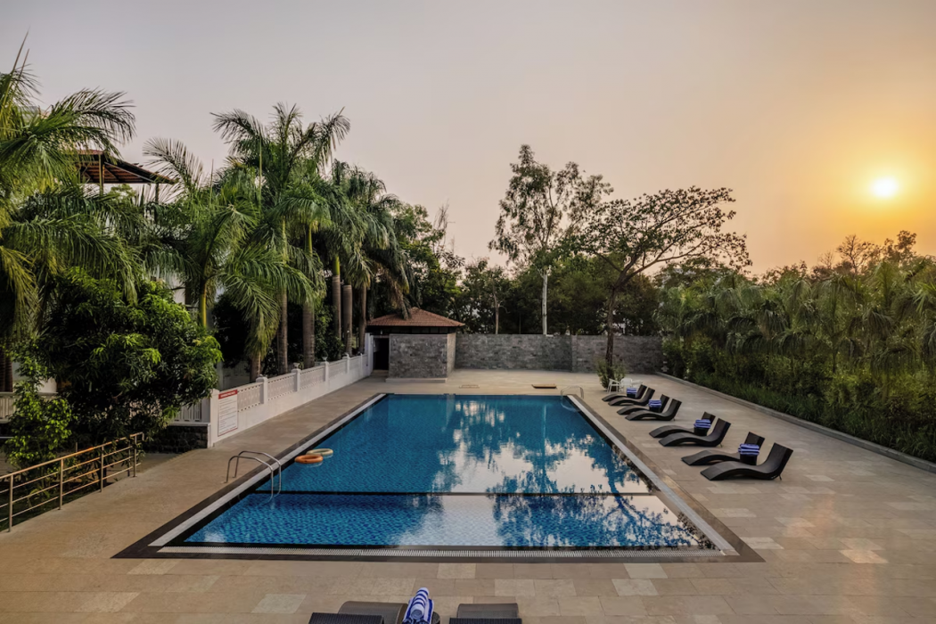 Sterling Stolen Heaven - Lonavala 27/55