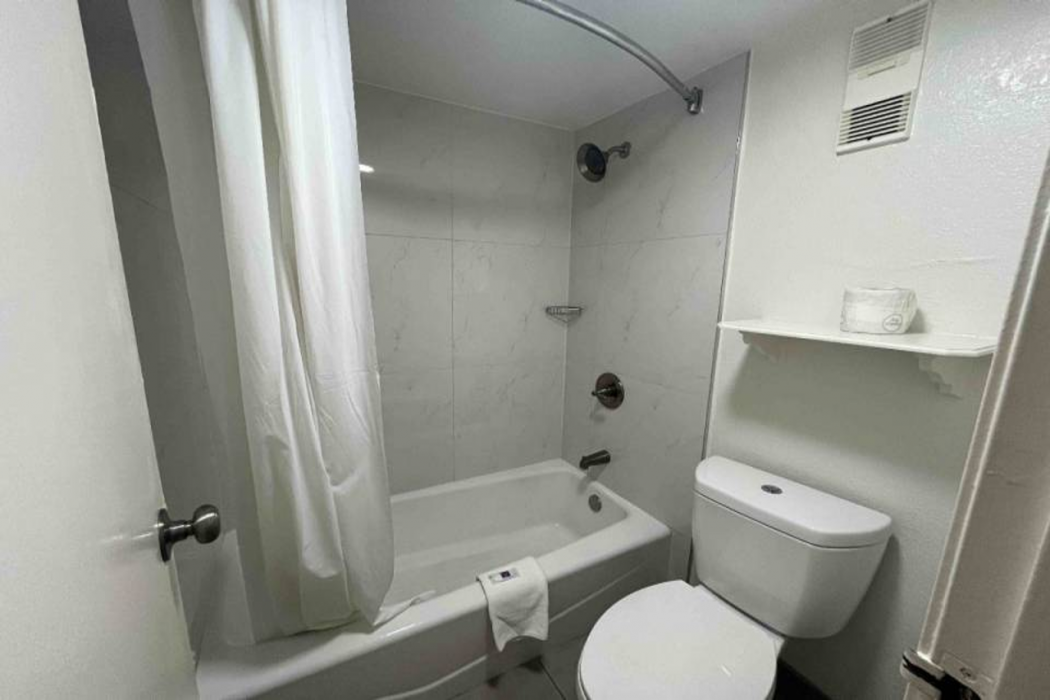 Studio6 Studio6 Suites Euless, TX – DFW West 20/48