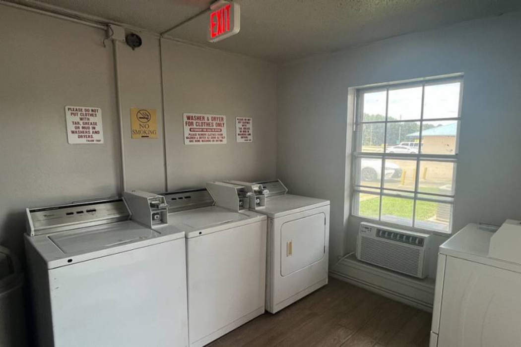 Motel6 New Boston, TX 35/47