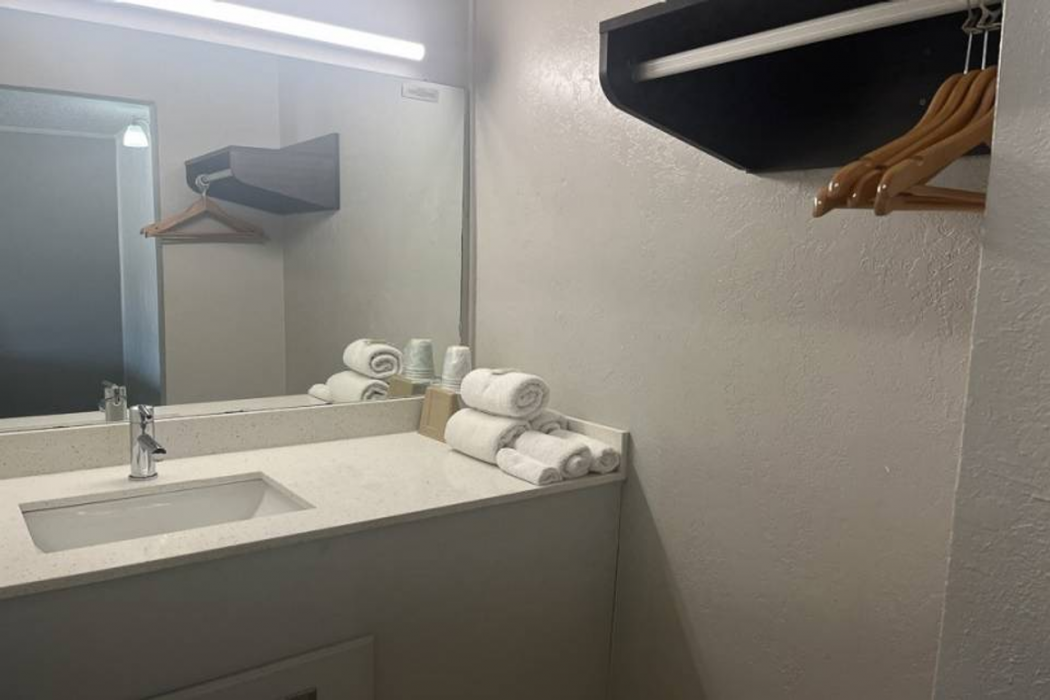 Motel6 New Boston, TX 25/47