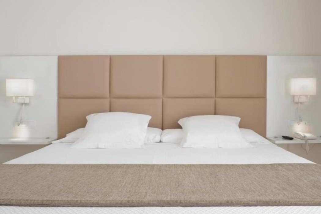 Hotel Pirineos Figueres 22/48