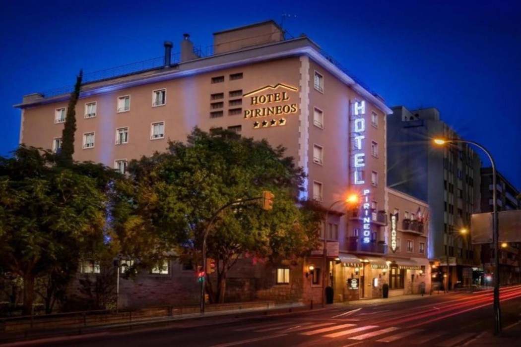 Hotel Pirineos Figueres 1/48