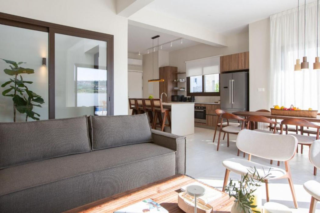 LIV & Co Suites & Villas 7/37