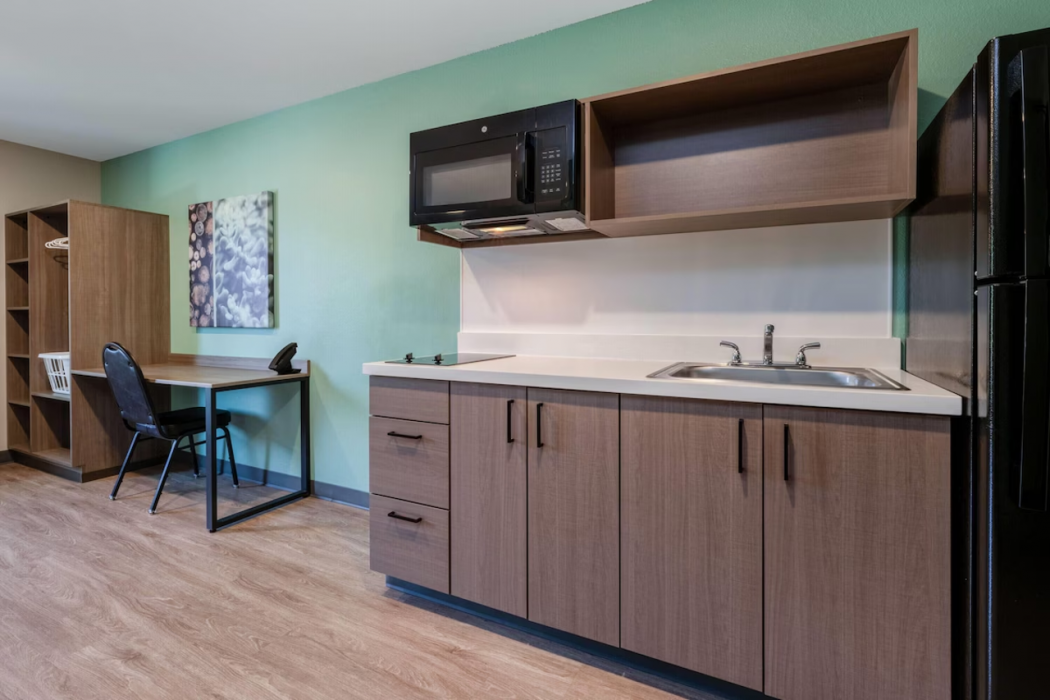 ECHO Suites Extended Stay By Wyndham Naples 52/86