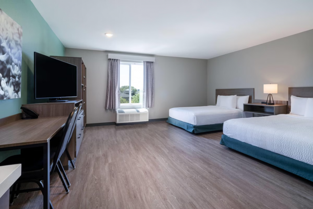 ECHO Suites Extended Stay By Wyndham Naples 50/86