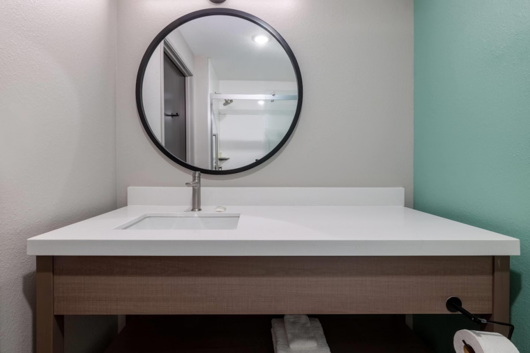 ECHO Suites Extended Stay By Wyndham Naples 48/86