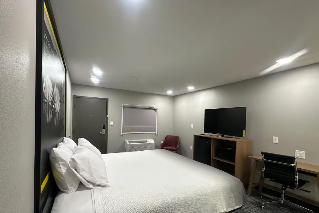 Super 8 by Wyndham Lubbock Airport 10/54