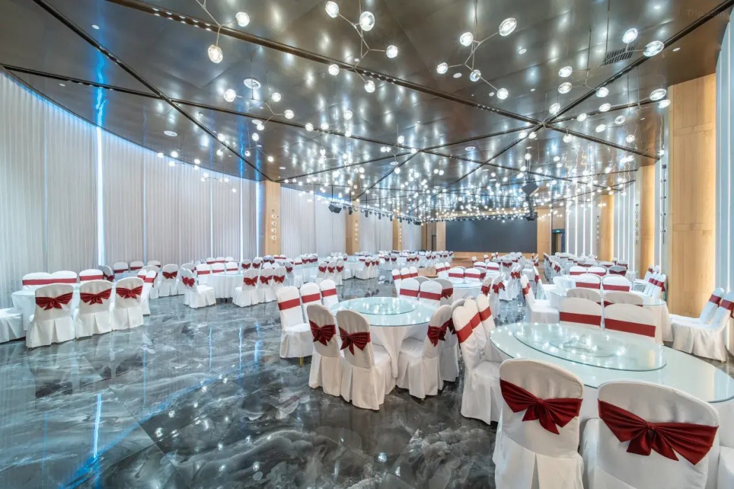 LUXEMON GEM HOTEL Altay 31/53