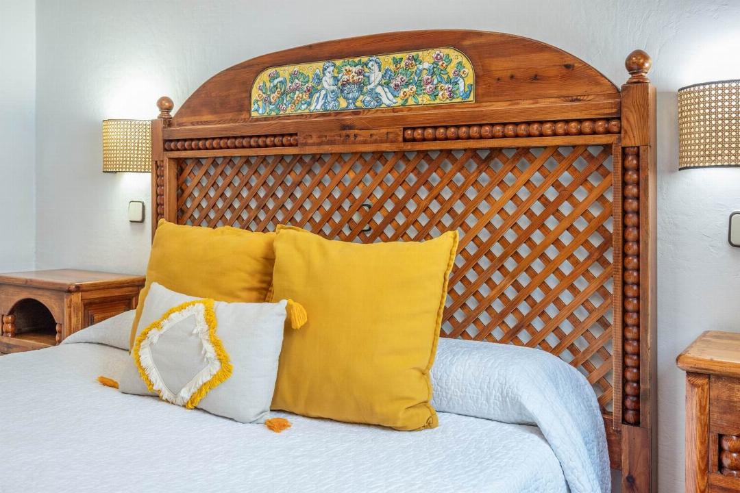 Double Room King Bed 1 Pax Adult only، Hotel Rural El Refugio 7/12
